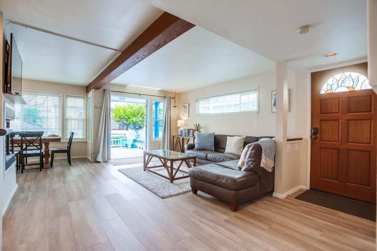Ormond Oasis - Large Private Patio, Washerdryer, Pet Friendly & Steps2sand!