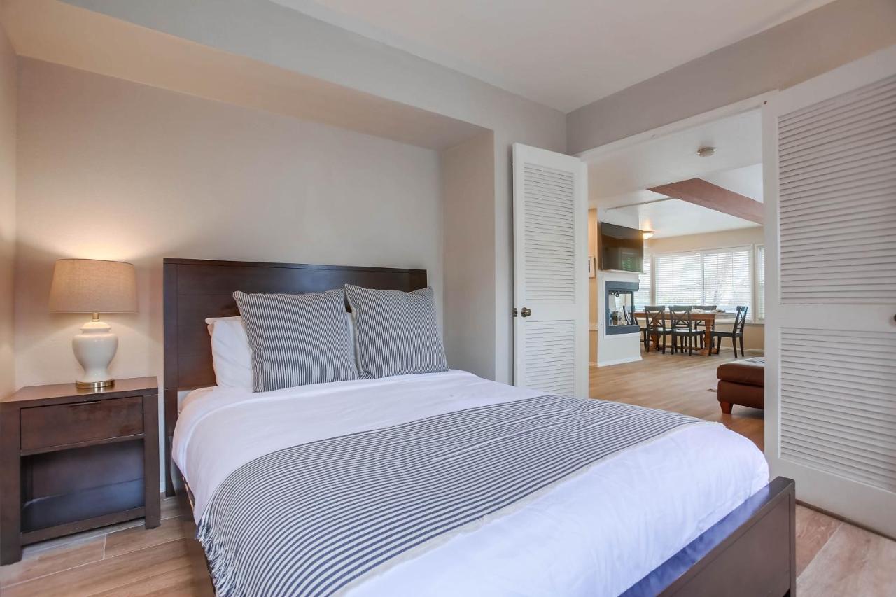Holiday home Ormond Oasis - Large Private Patio, Washerdryer, Pet Friendly & Steps2sand! San Diego
